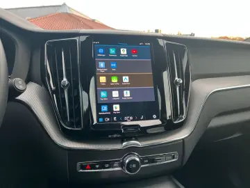 VOLVO XC60 T8 Plus Black Edition  HEAD UP HK LED PANO