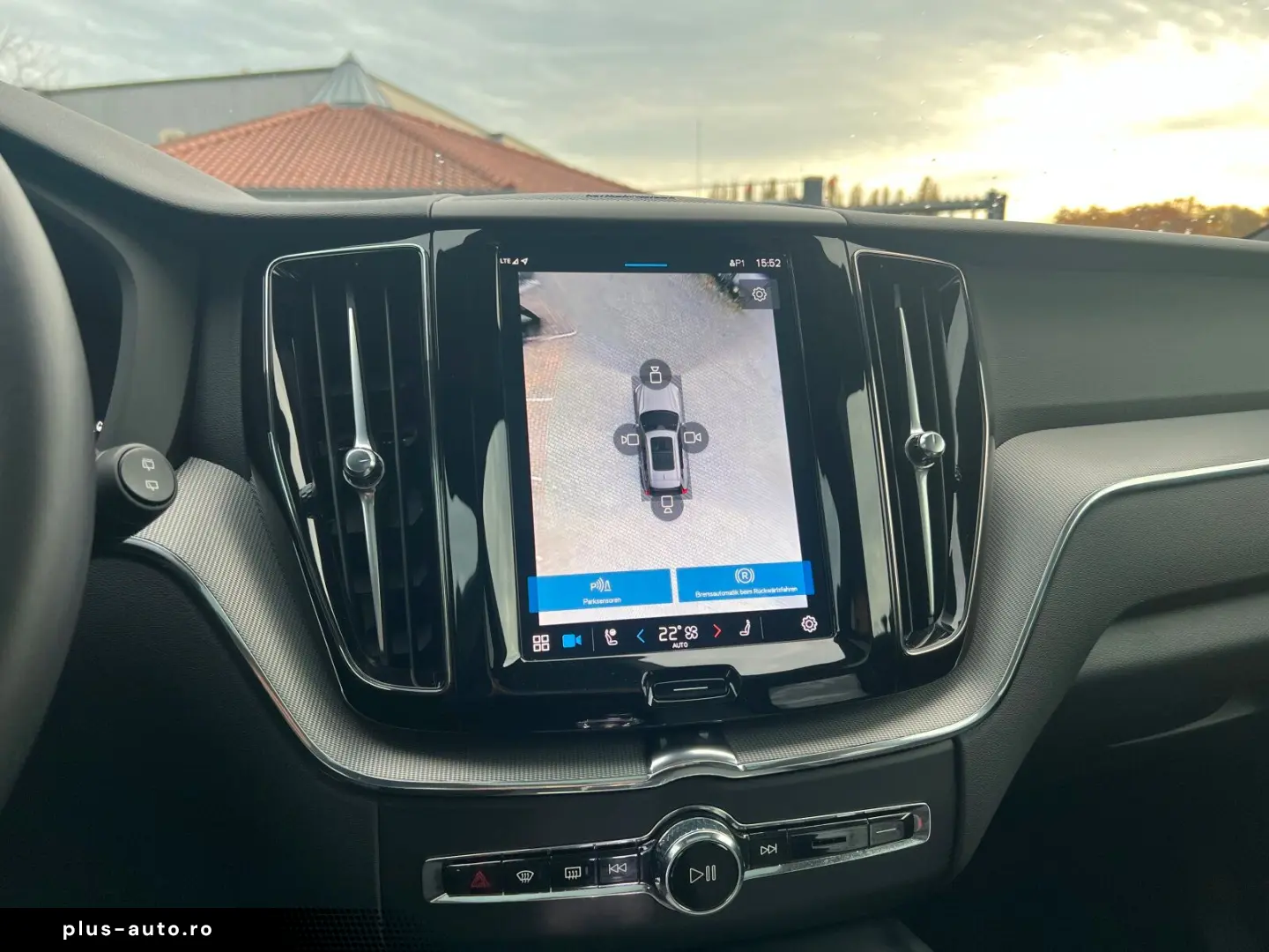 VOLVO XC60 T8 Plus Black Edition  HEAD UP HK LED PANO