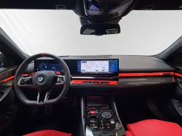 BMW M5 Limousine  frozen deep grey