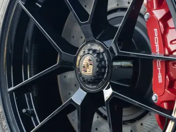 PORSCHE 992 Targa 4 GTS 18Way SportDesign Leather Chalk