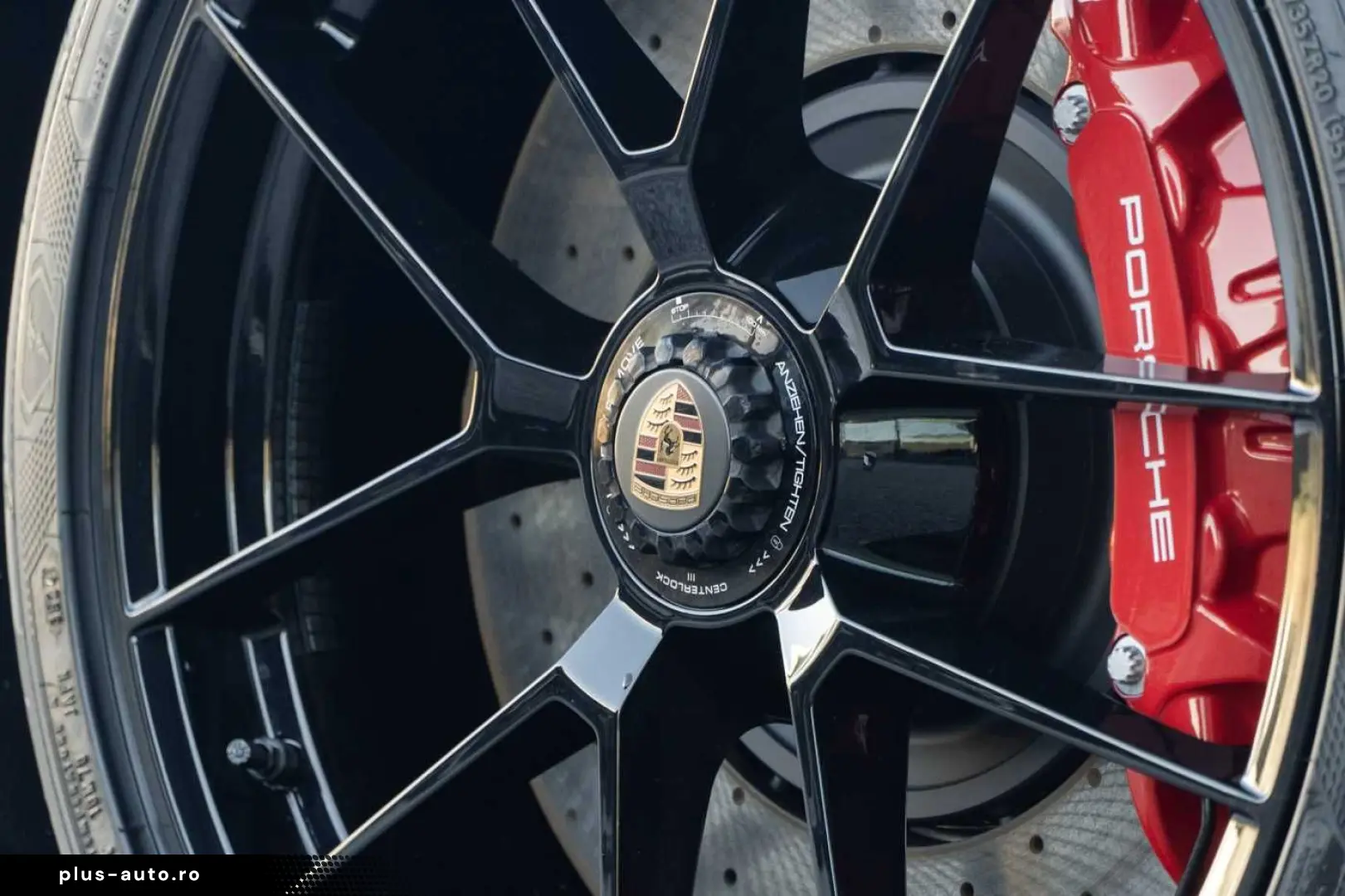 PORSCHE 992 Targa 4 GTS 18Way SportDesign Leather Chalk