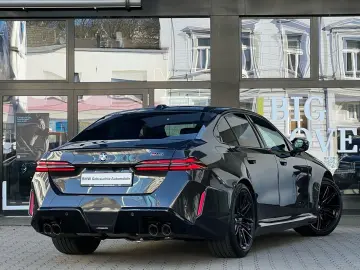 BMW M5 Limousine