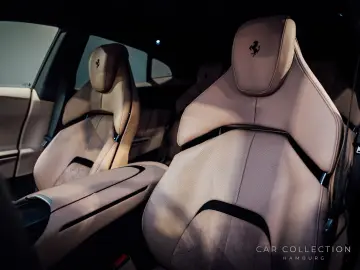 FERRARI Purosangue   Verde Celeste   Carbon   Pano