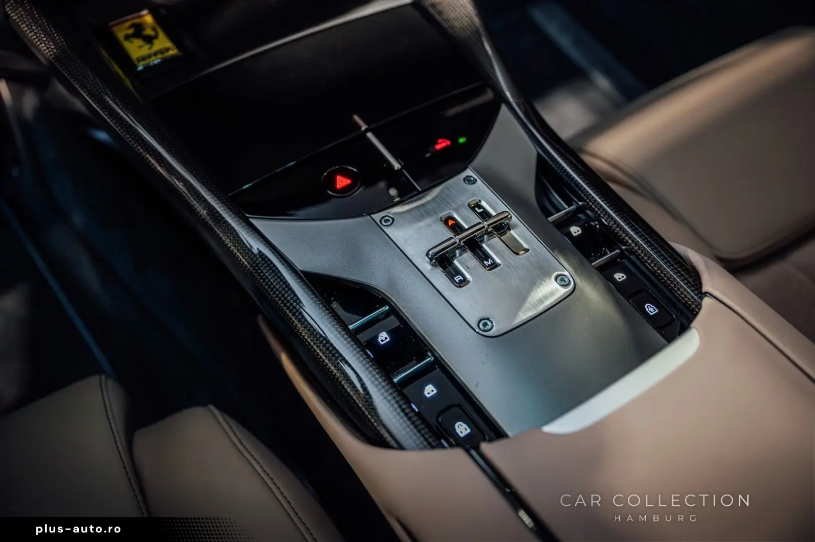 FERRARI Purosangue   Verde Celeste   Carbon   Pano