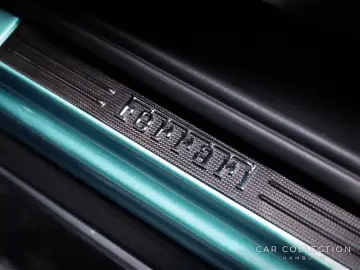 FERRARI Purosangue   Verde Celeste   Carbon   Pano