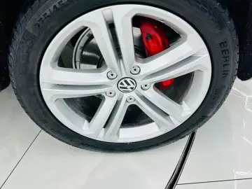 VOLKSWAGEN TOUAREG 2013 3.0D E5 Garantie 12 Luni Rate Avans