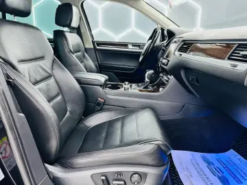 VOLKSWAGEN TOUAREG 2013 3.0D E5 Garantie 12 Luni Rate Avans