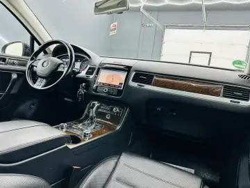 VOLKSWAGEN TOUAREG 2013 3.0D E5 Garantie 12 Luni Rate Avans