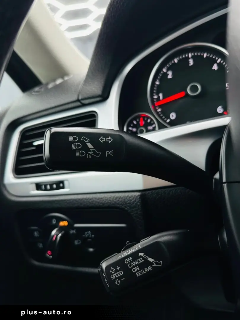 VOLKSWAGEN TOUAREG 2013 3.0D E5 Garantie 12 Luni Rate Avans