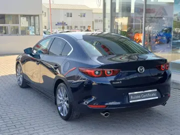 MAZDA 3 Sedan 2.0 Mildhybrid 150 CP MT6