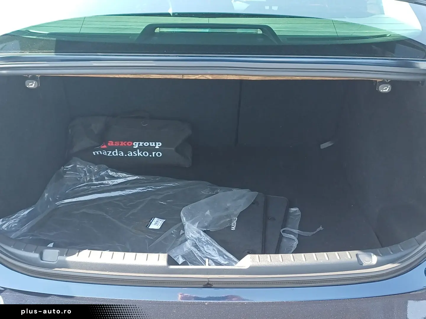 MAZDA 3 Sedan 2.0 Mildhybrid 150 CP MT6