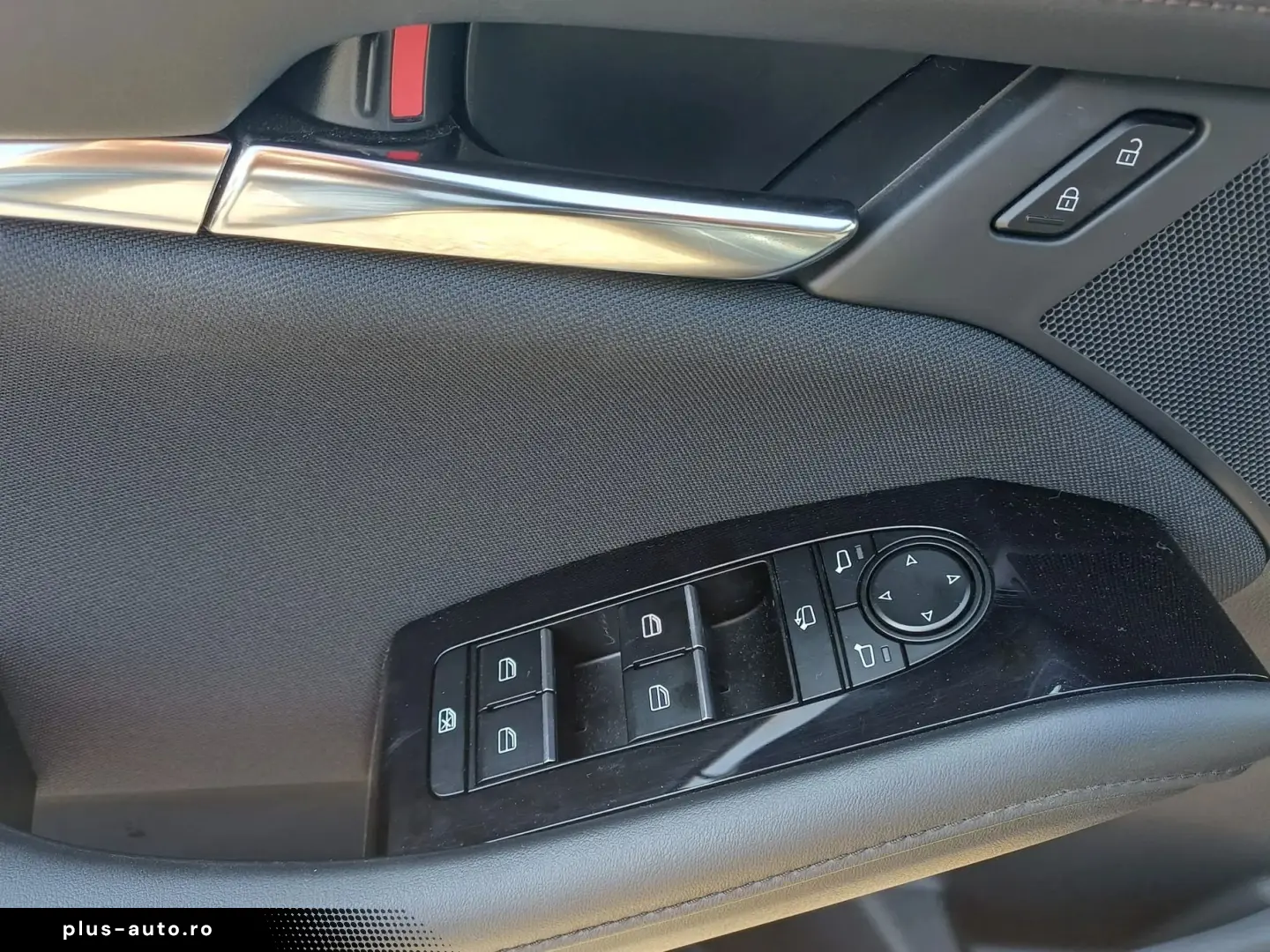 MAZDA 3 Sedan 2.0 Mildhybrid 150 CP MT6