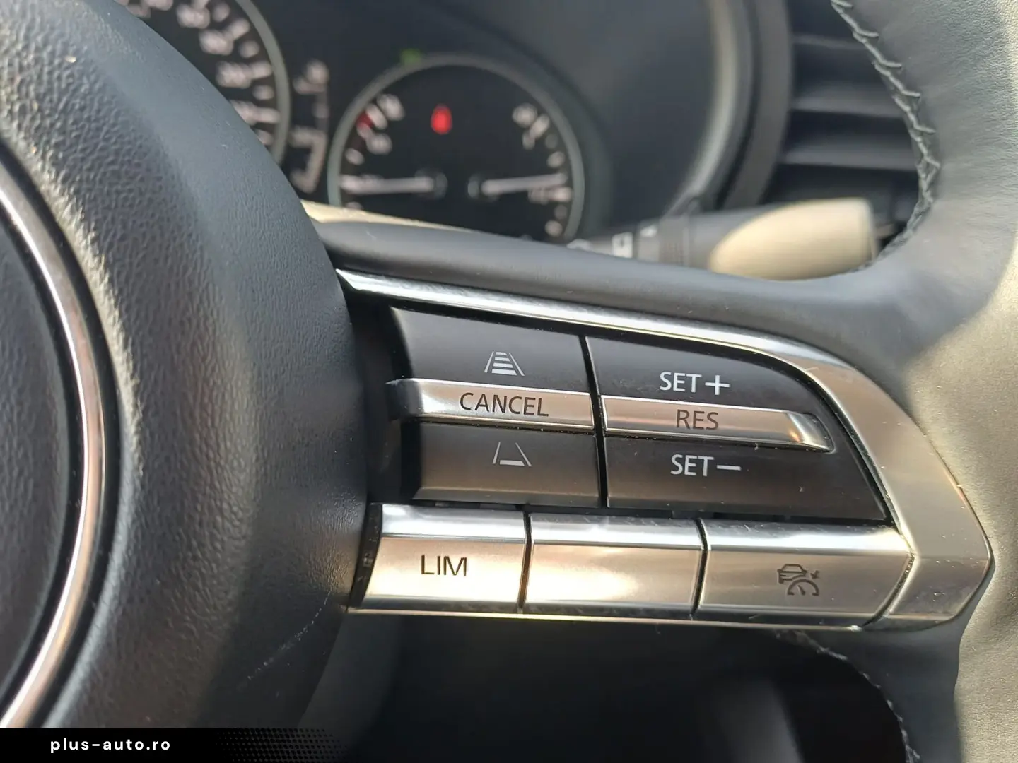 MAZDA 3 Sedan 2.0 Mildhybrid 150 CP MT6