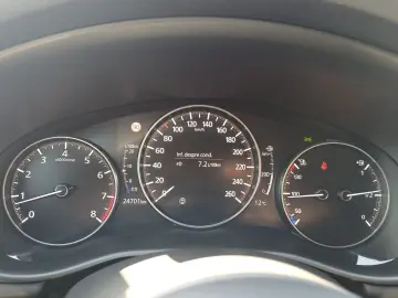 MAZDA 3 Sedan 2.0 Mildhybrid 150 CP MT6