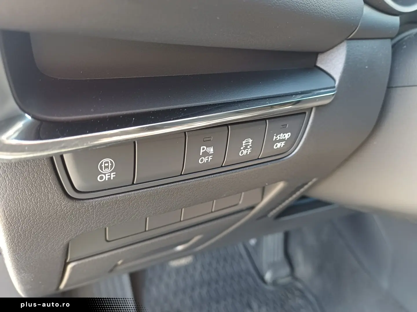 MAZDA 3 Sedan 2.0 Mildhybrid 150 CP MT6