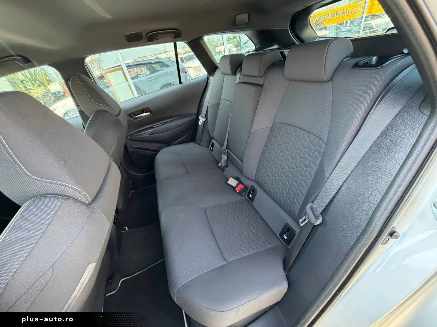 TOYOTA COROLLA TS 1.8 Hybrid Dynamic   Car no.159