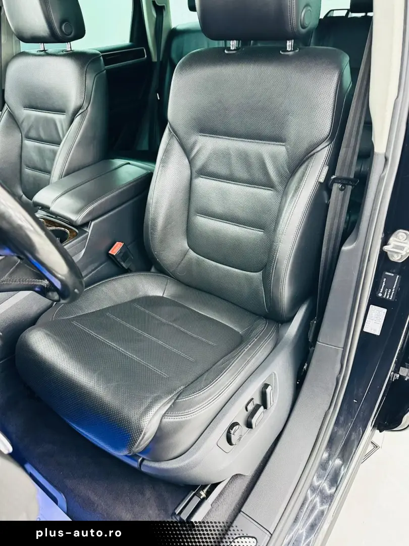 VOLKSWAGEN TOUAREG 2013 3.0D E5 Garantie 12 Luni Rate Avans