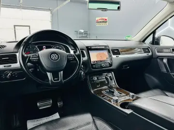 VOLKSWAGEN TOUAREG 2013 3.0D E5 Garantie 12 Luni Rate Avans