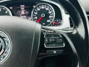 VOLKSWAGEN TOUAREG 2013 3.0D E5 Garantie 12 Luni Rate Avans