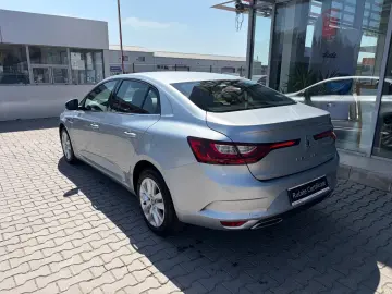 RENAULT MEGANE 1.3 TCe GPF Zen   Car no. 58