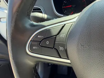 RENAULT MEGANE 1.3 TCe GPF Zen   Car no. 58