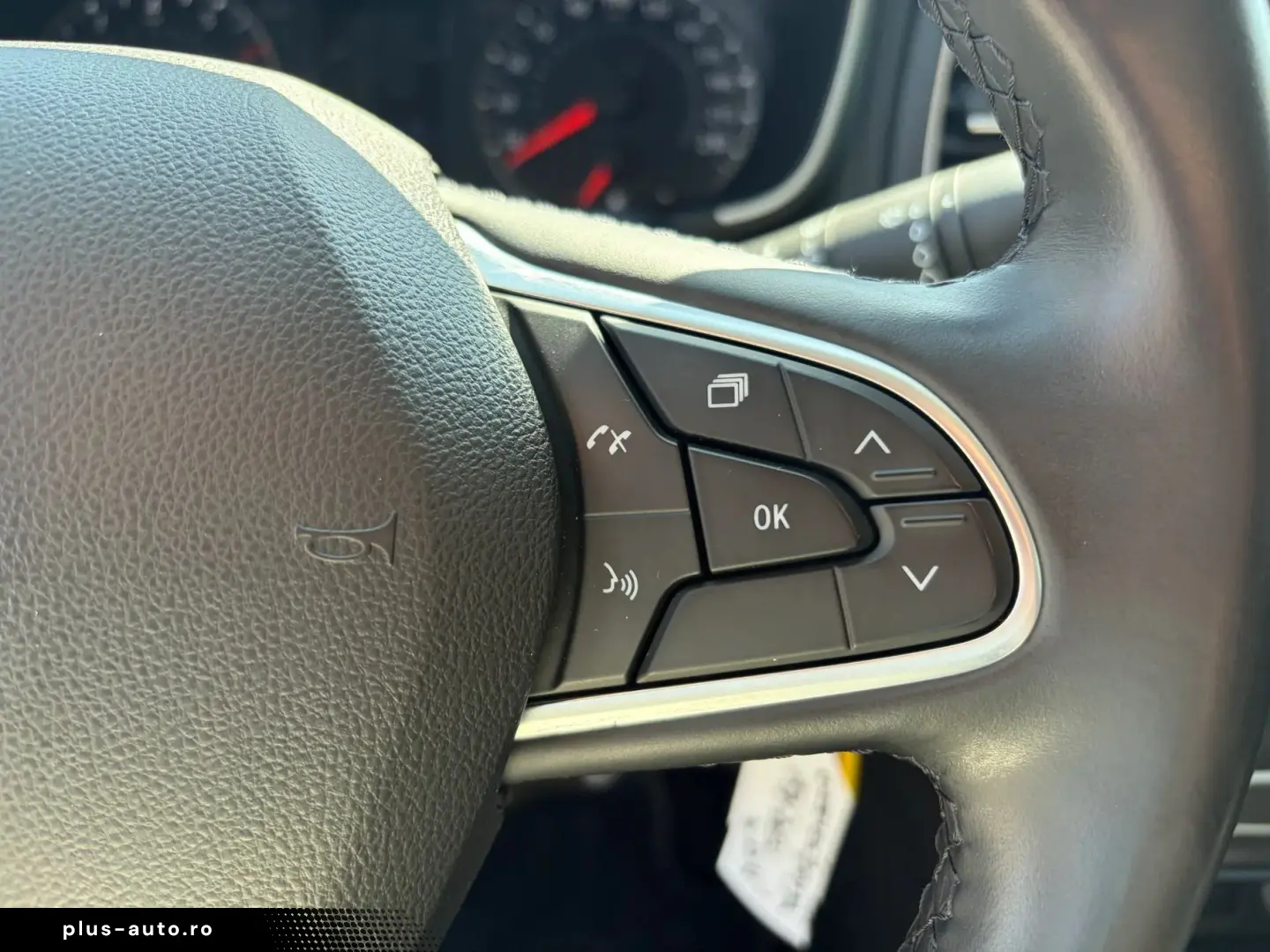 RENAULT MEGANE 1.3 TCe GPF Zen   Car no. 58