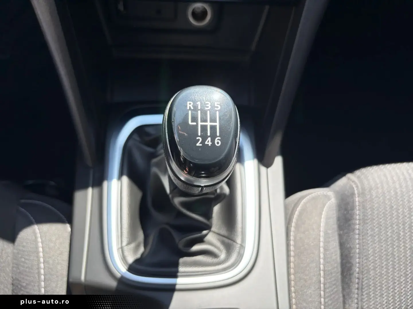 RENAULT MEGANE 1.3 TCe GPF Zen   Car no. 58