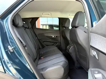 Peugeot 3008 Gen-Ii-2016