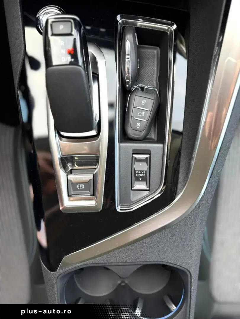 Peugeot 3008 Gen-Ii-2016