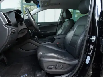 Hyundai Tucson blue 2.0 CRDi 4WD Aut. Premium