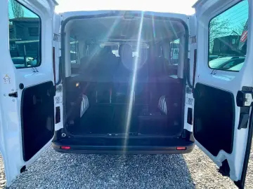 Renault Trafic 8 1 2.0 d