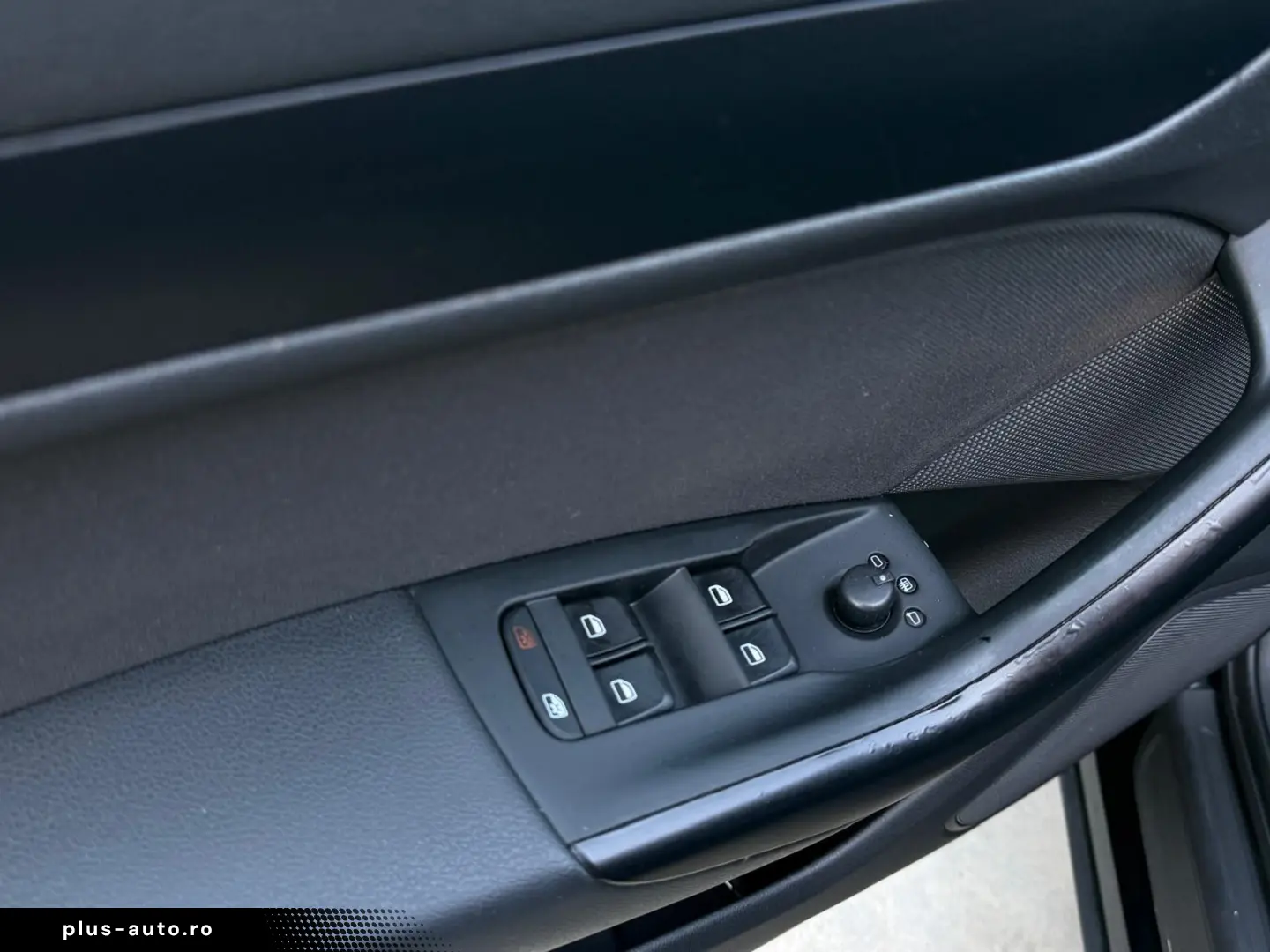 Audi Q3 Gen-8U-2012-2016