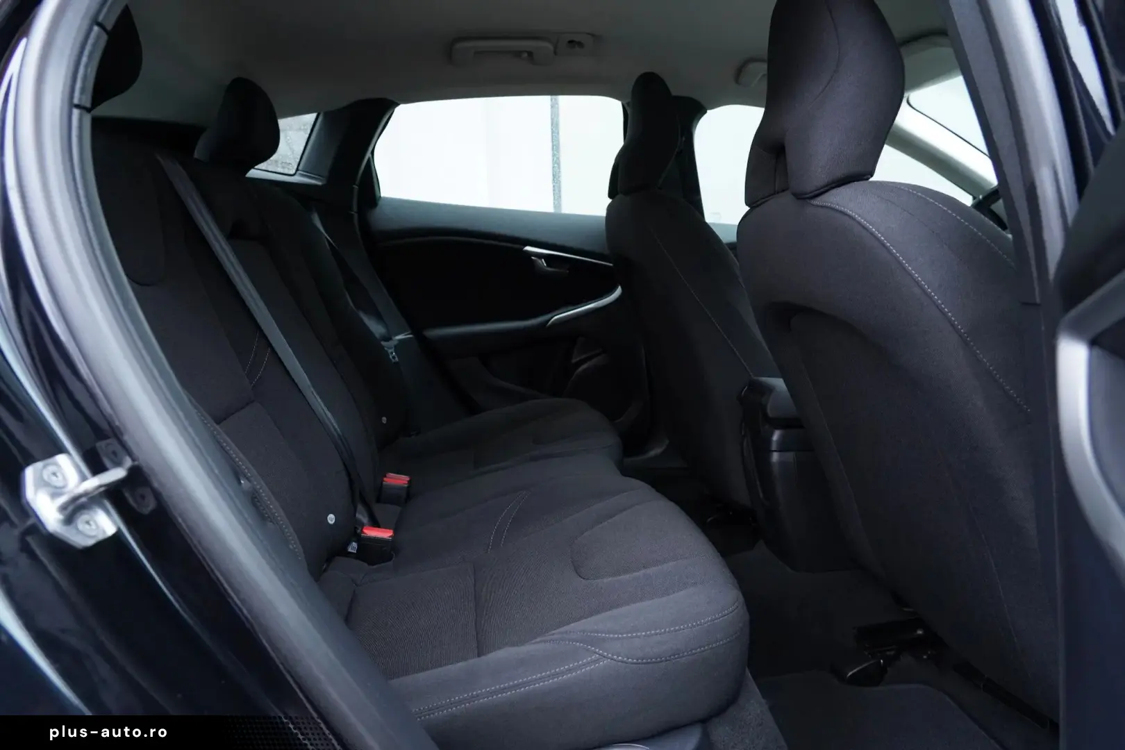 Volvo V40 Gen-Ii-2012