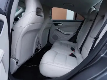 Mercedes-Benz Cla-200 Gen-C117-2013-2018