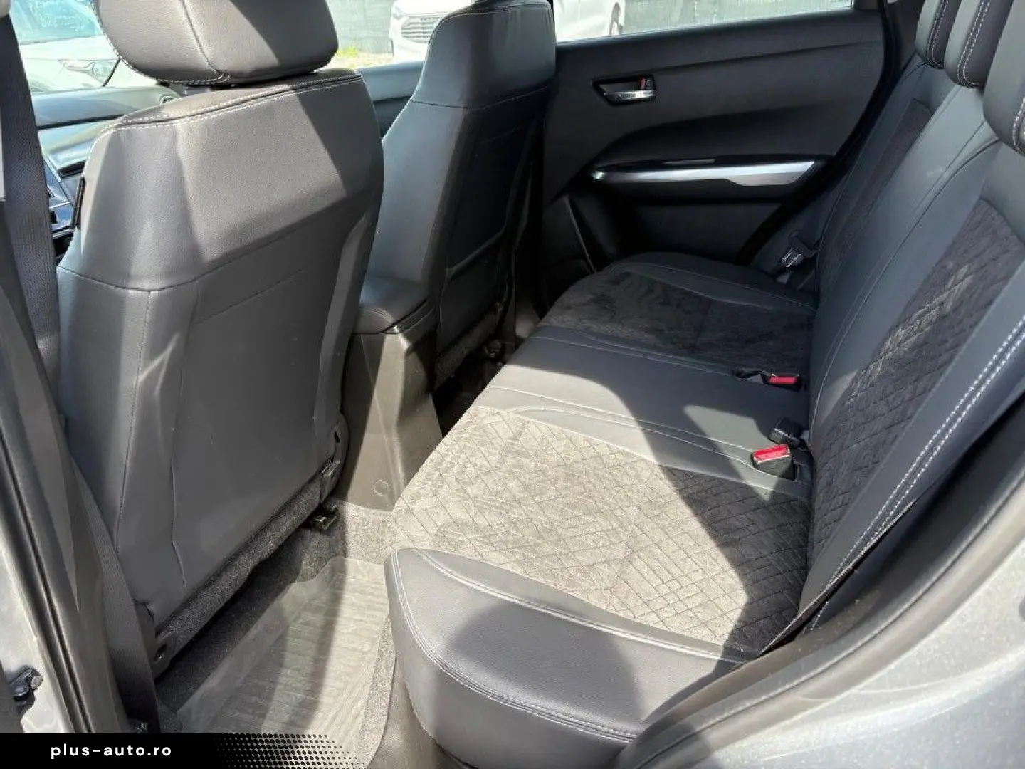 Suzuki Vitara 2019 - via workleto.com