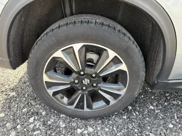 Suzuki Vitara 2019 - via workleto.com