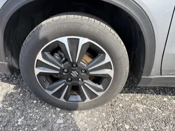 Suzuki Vitara 2019 - via workleto.com