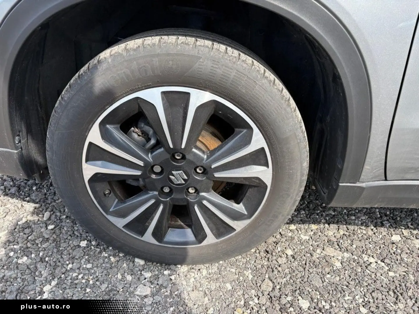 Suzuki Vitara 2019 - via workleto.com