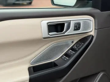 Ford Explorer Platinum 3.0 EcoBoost AWD