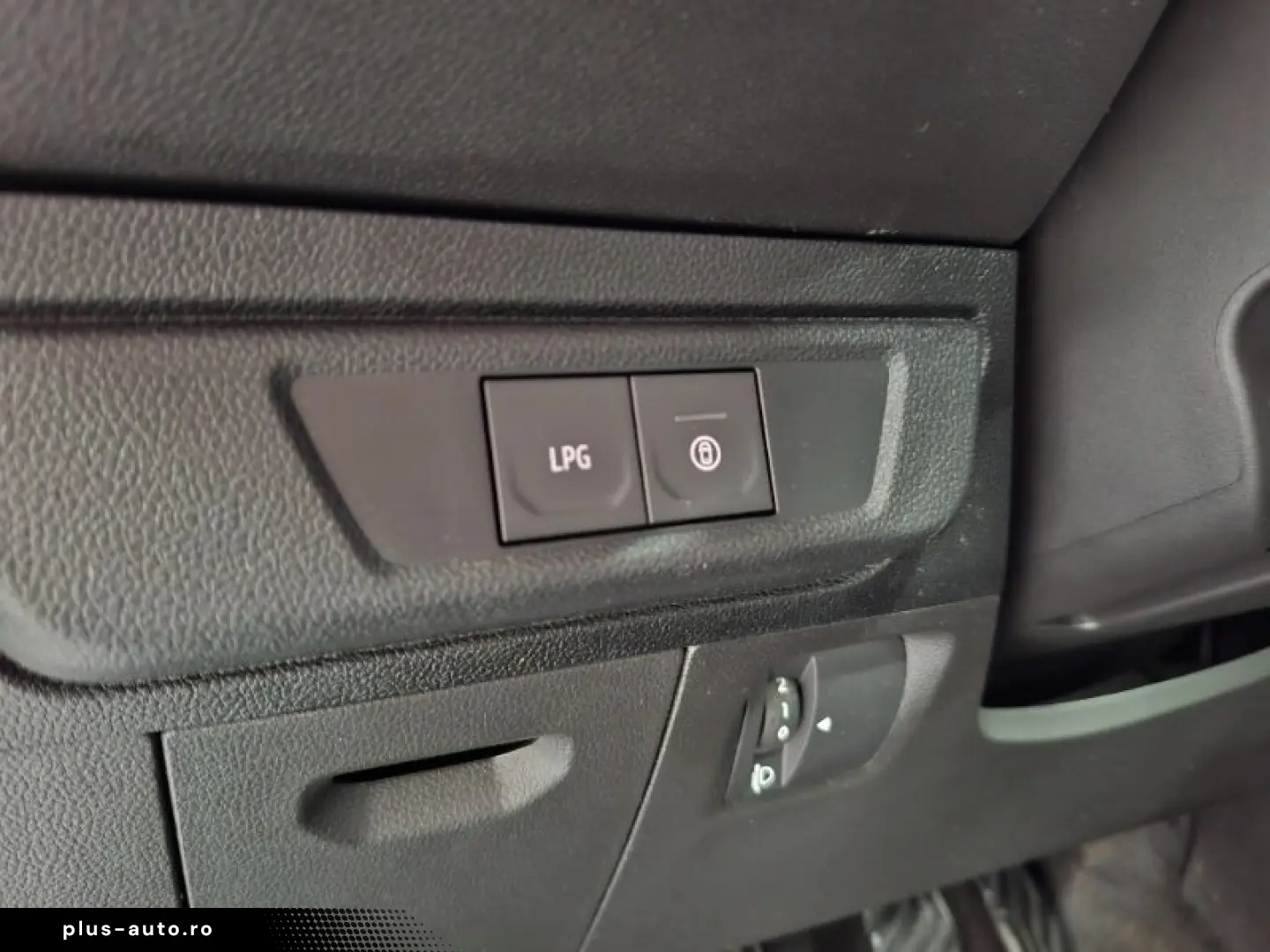 DACIA LOGAN 1.0 Eco-G 100CP Expression MT6