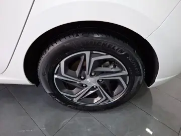 HYUNDAI I30 1.5 110CP Highway