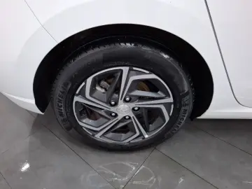 HYUNDAI I30 1.5 110CP Highway