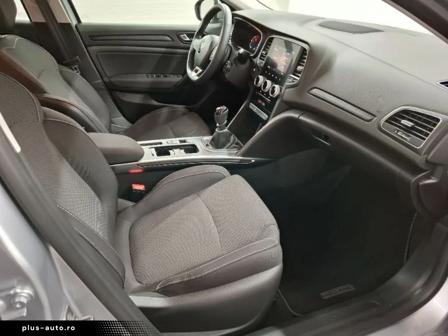 RENAULT MEGANE 1.3 TCe 140CP equilibre