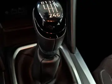 RENAULT MEGANE 1.3 TCe 140CP equilibre