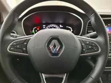 RENAULT MEGANE 1.3 TCe 140CP equilibre