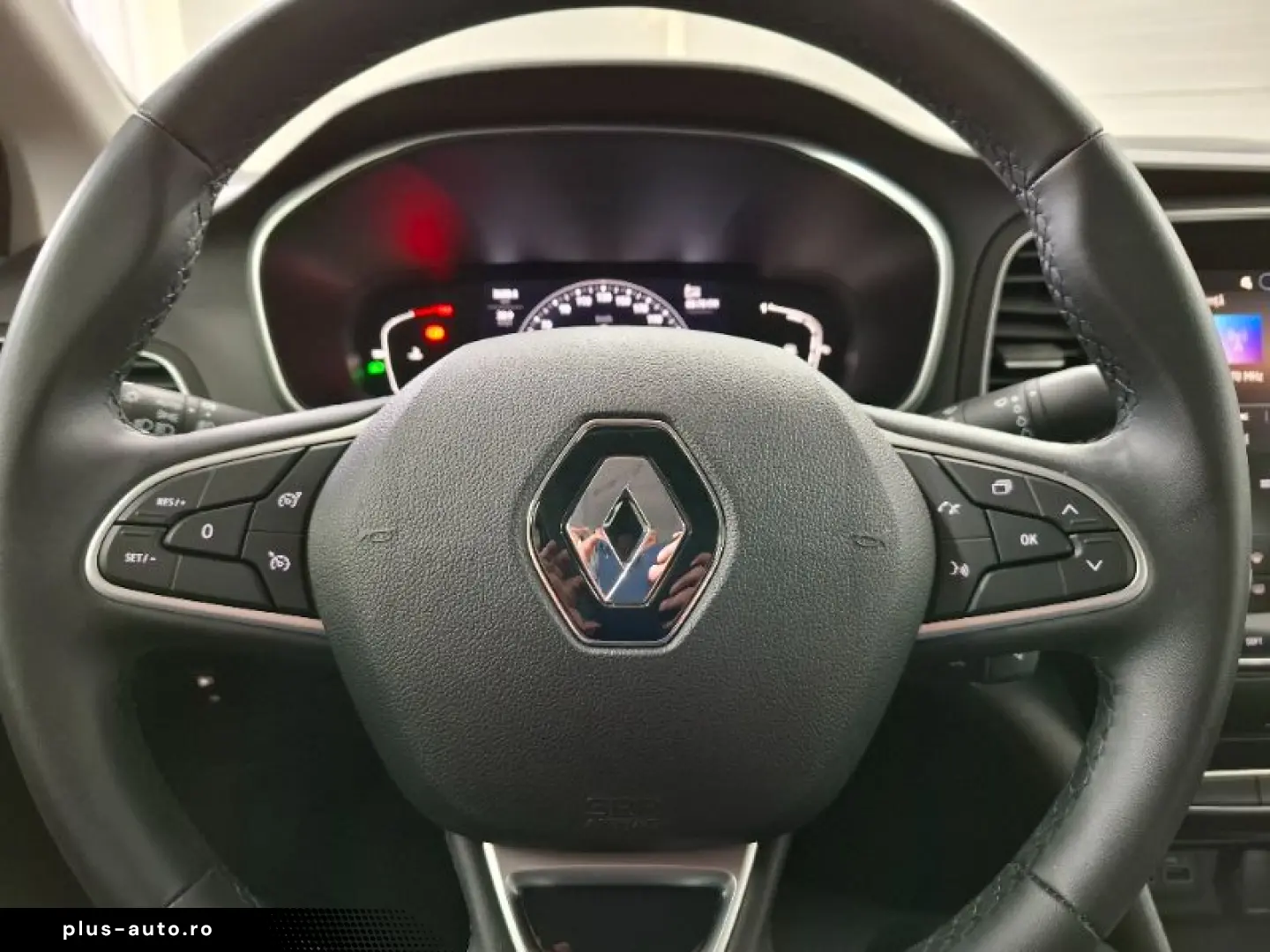 RENAULT MEGANE 1.3 TCe 140CP equilibre