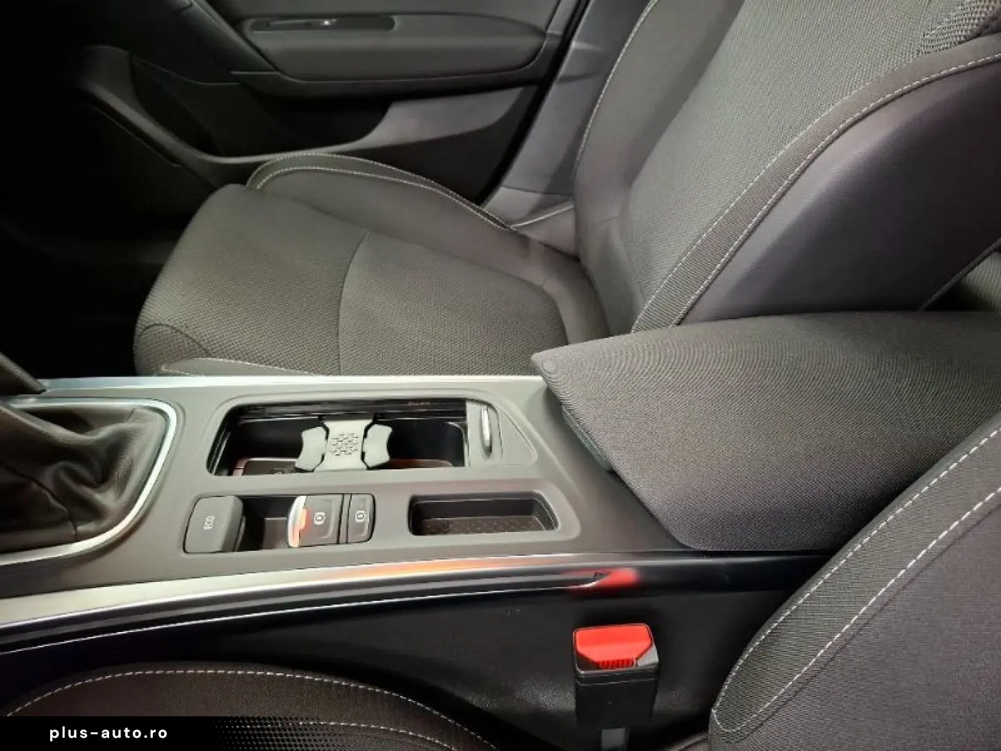 RENAULT MEGANE 1.3 TCe 140CP equilibre