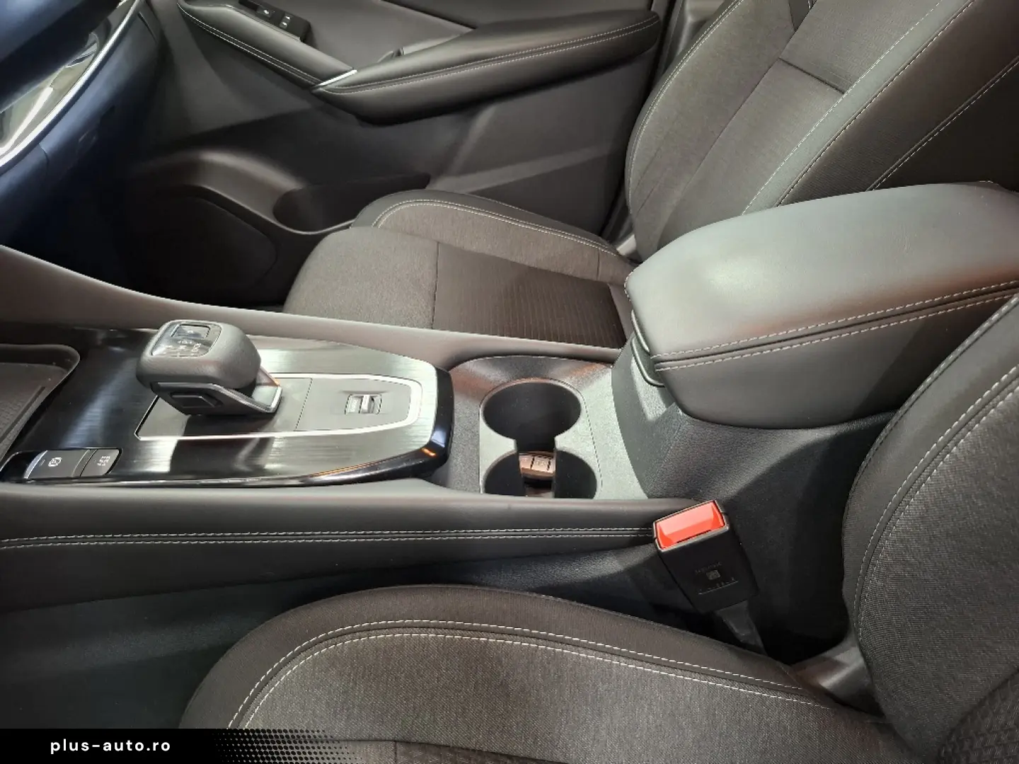 NISSAN QASHQAI 1.3 156CP mild-hybr N-Connecta X-Tronic