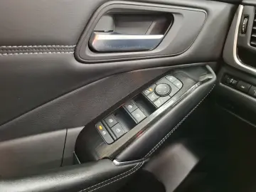 NISSAN QASHQAI 1.3 156CP mild-hybr N-Connecta X-Tronic