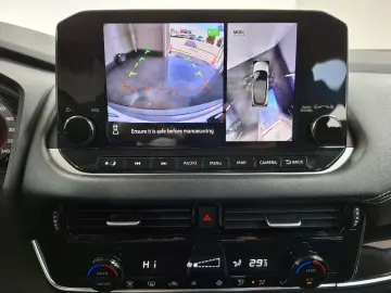 NISSAN QASHQAI 1.3 156CP mild-hybr N-Connecta X-Tronic